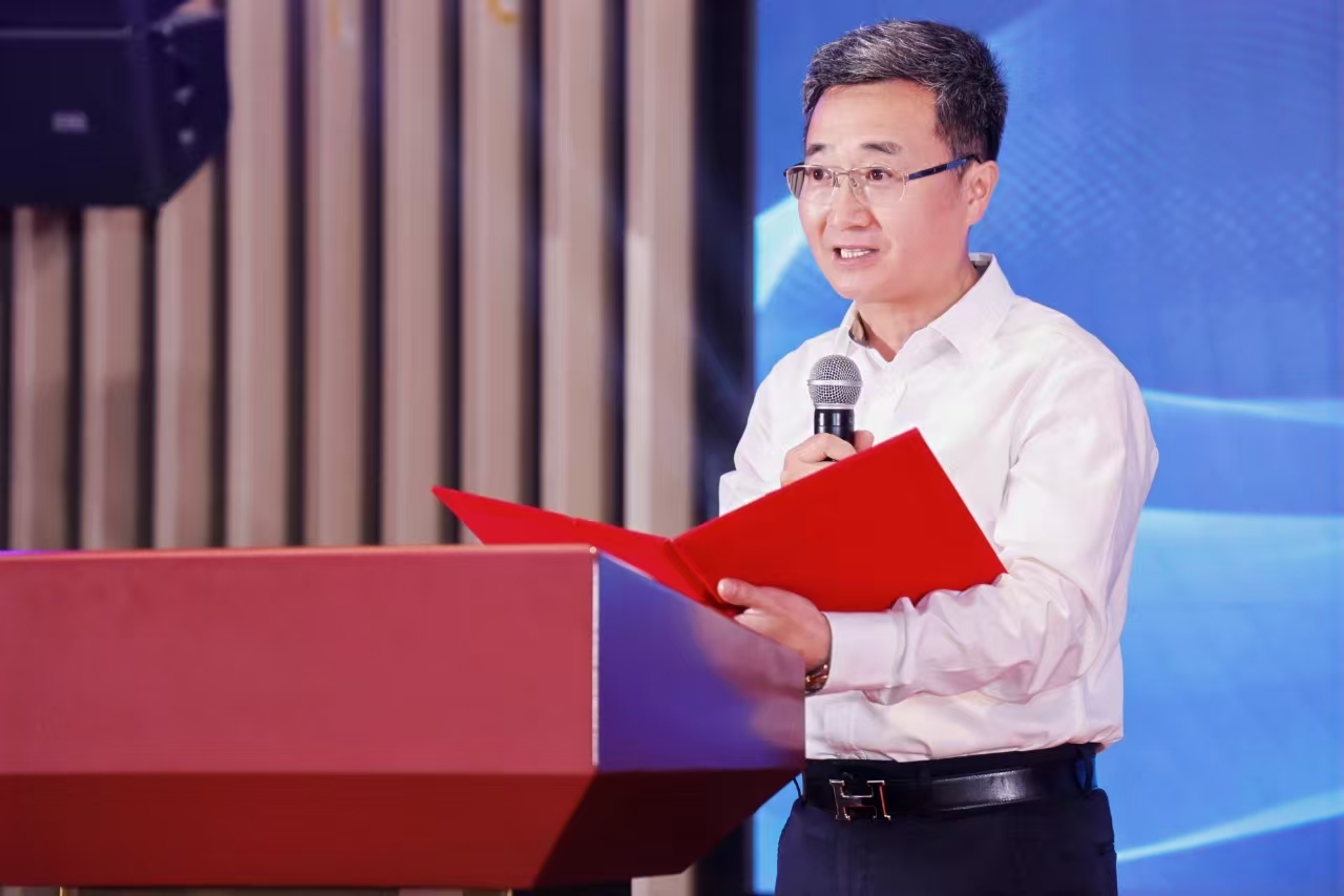 4bd1d7100128f47dcae7139ddd85494